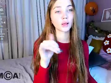 Lily live cam video preview